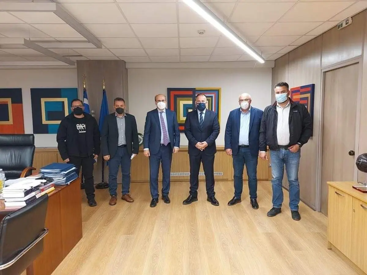 Σύσκεψη Ιωάννη Παππά και Ε.Κ.Ρ με τον Υπουργό Εργασίας και Κοινωνικών Υποθέσεων