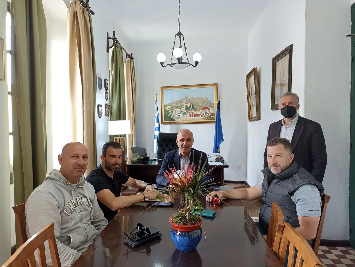 ΤΟ ΓΡΑΦΕΙΟ ΔΗΜΑΡΧΟΥ ΕΠΙΣΚΕΦΘΗΚΕ Ο ΠΡΟΕΔΡΟΣ ΠΟΔΗΛΑΤΙΚΟΥ ΟΜΙΛΟΥ ΚΩ