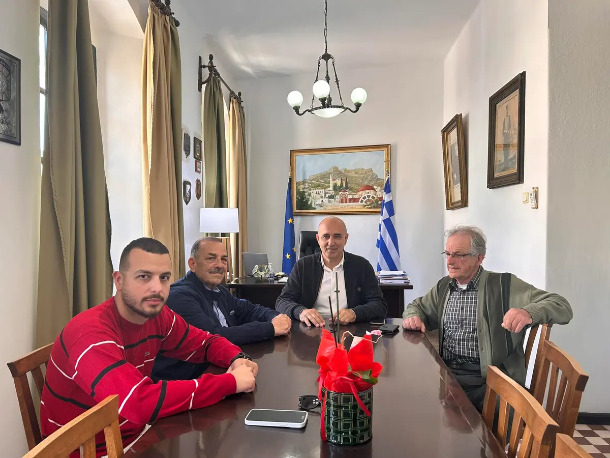 Επίσκεψη του υποψήφιου βουλευτή ΠΑΣΟΚ ΚΙΝΑΛ κ. Φώτη Χατζηδιάκου στον Δήμαρχο Λέρου