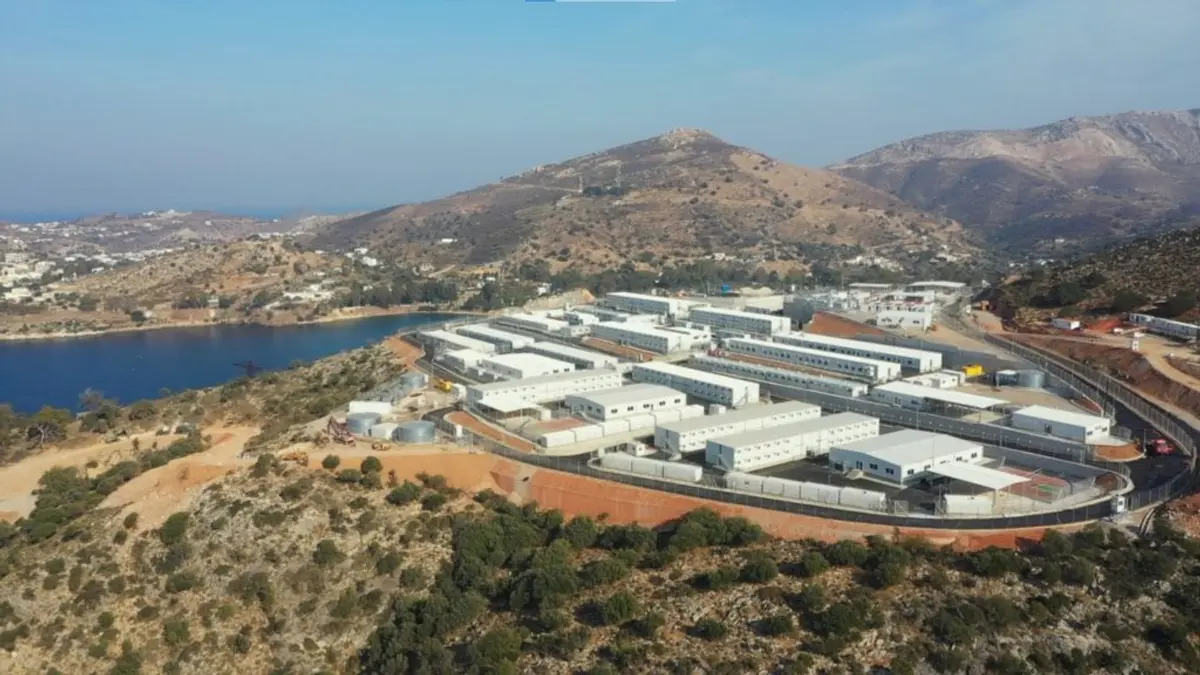 ΛΕΡΟΣ: ΑΠΕΡΓΙΑΚΗ ΚΙΝΗΤΟΠΟΙΗΣΗ ΣΥΜΒΑΣΙΟΥΧΩΝ (ΣΟΧ2 ΚΑΙ ΣΟΧ3/2017) ΥΠΥΤ ΤΟΥ ΥΠΟΥΡΓΕΙΟΥ ΜΕΤΑΝΑΣΤΕΥΣΗΣ ΚΑΙ ΑΣΥΛΟΥ