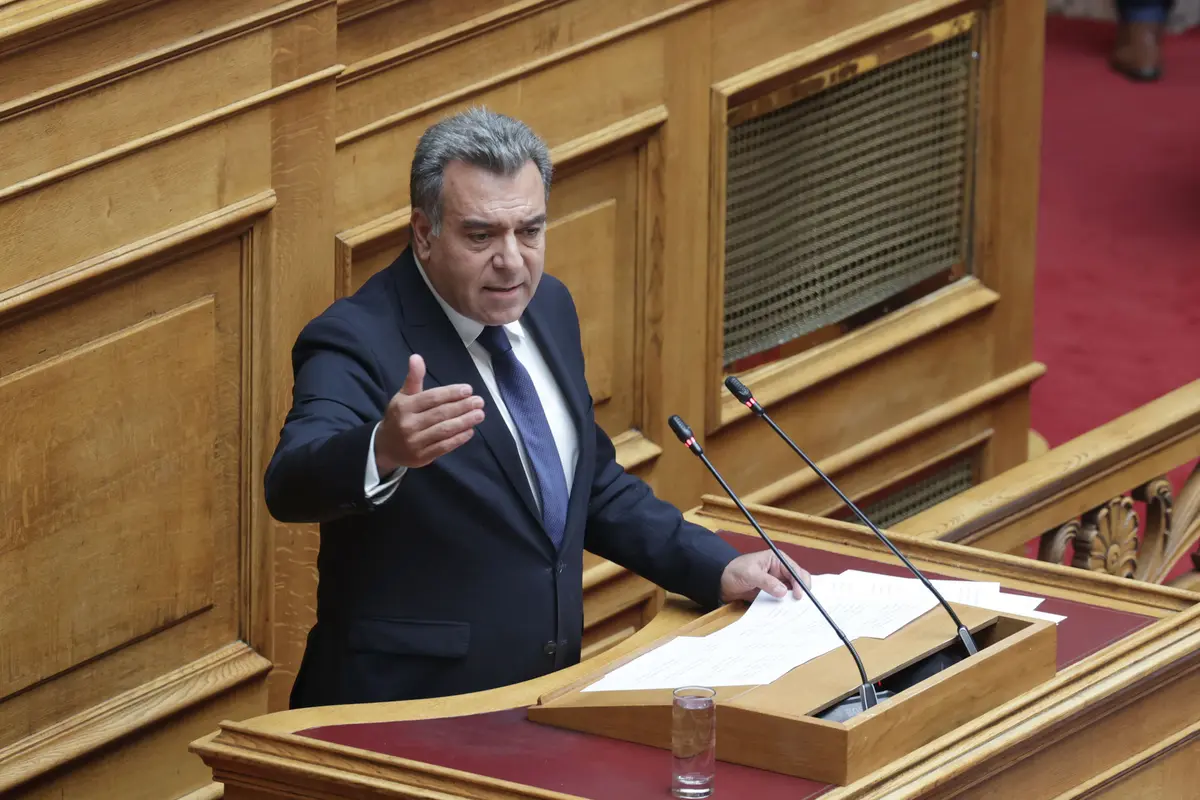 Κόνσολας: Κοινά αποδεκτή λύση για το θέμα της παραχώρησης κοινόχρηστων χώρων από το ΥΠΠΟ στους επαγγελματίες της Σύμης