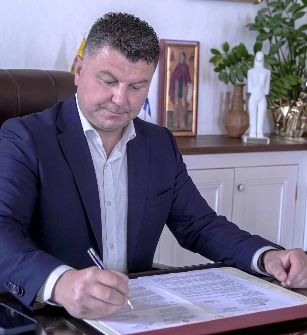 Δήμαρχος Πάτμου: Ανυπόστατο το δημοσίευμα στο ΠΡΩΤΟ ΘΕΜΑ για “λύματα που καταλήγουν στις βρύσες σπιτιών”