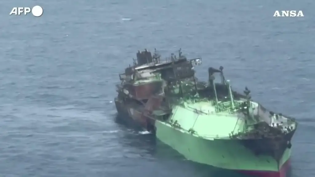 Μεσόγειος: Ρωσικό τάνκερ γεμάτο LNG πλέει ακυβέρνητο – Περιβαλλοντική «βόμβα»