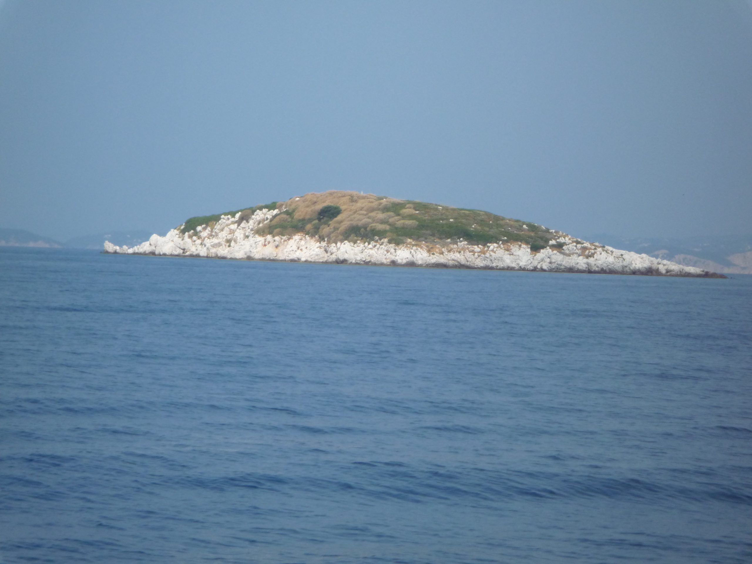 Tουρκική πρόκληση στα Ίμια: Μέλη της Ακτοφυλακής απείλησαν με πολυβόλο Καλύμνιους ψαράδες