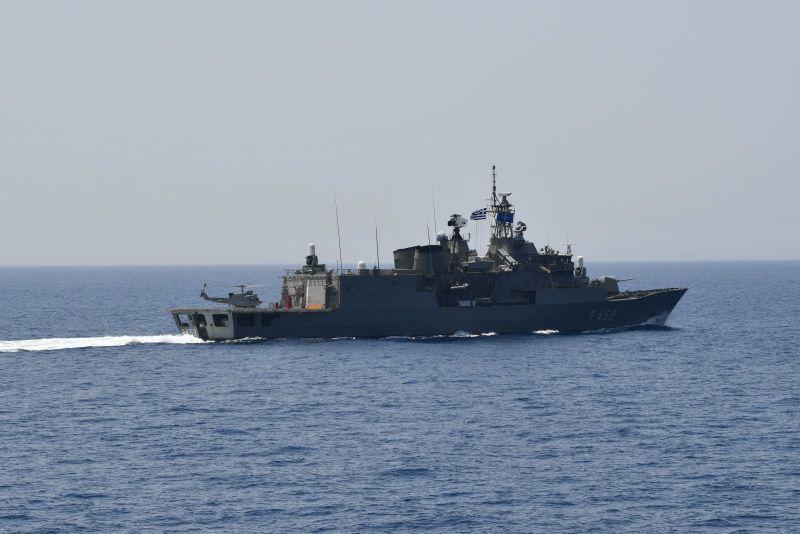 Συναγερμός στο Πολεμικό Ναυτικό: Θαλάσσιο drone υψηλής τεχνολογίας κρυμμένο σε σπηλιά στη Λευκάδα