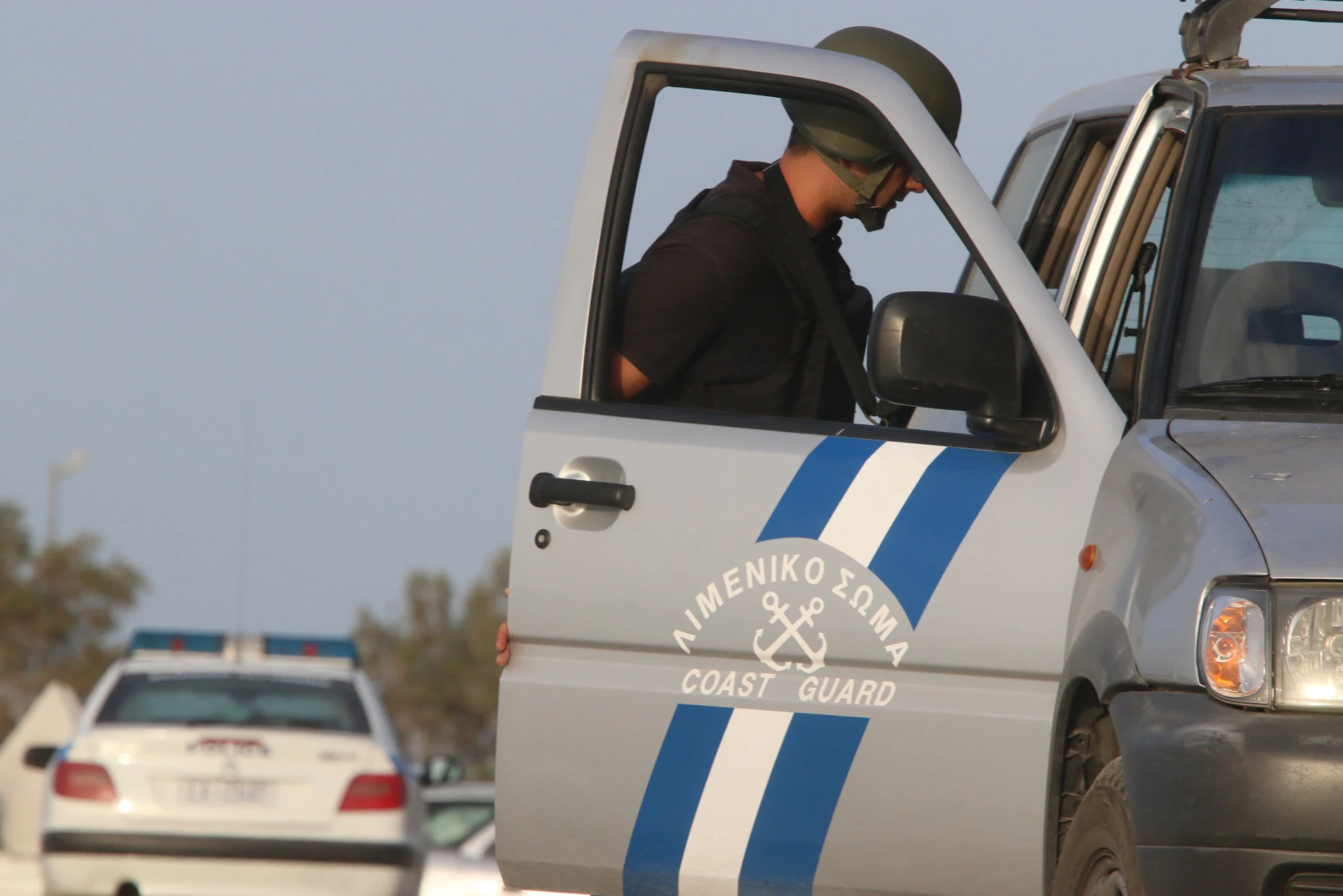Στα χέρια του Λιμενικού τρεις Τούρκοι με πλαστά ταξιδιωτικά έγγραφα