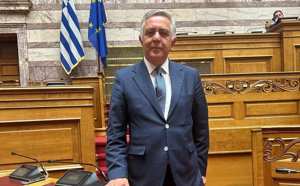 Για έβδομη συνεχή χρονιά ο Βασίλης Α. Υψηλάντης εκλέγεται Κοσμήτορας της Βουλής των Ελλήνων