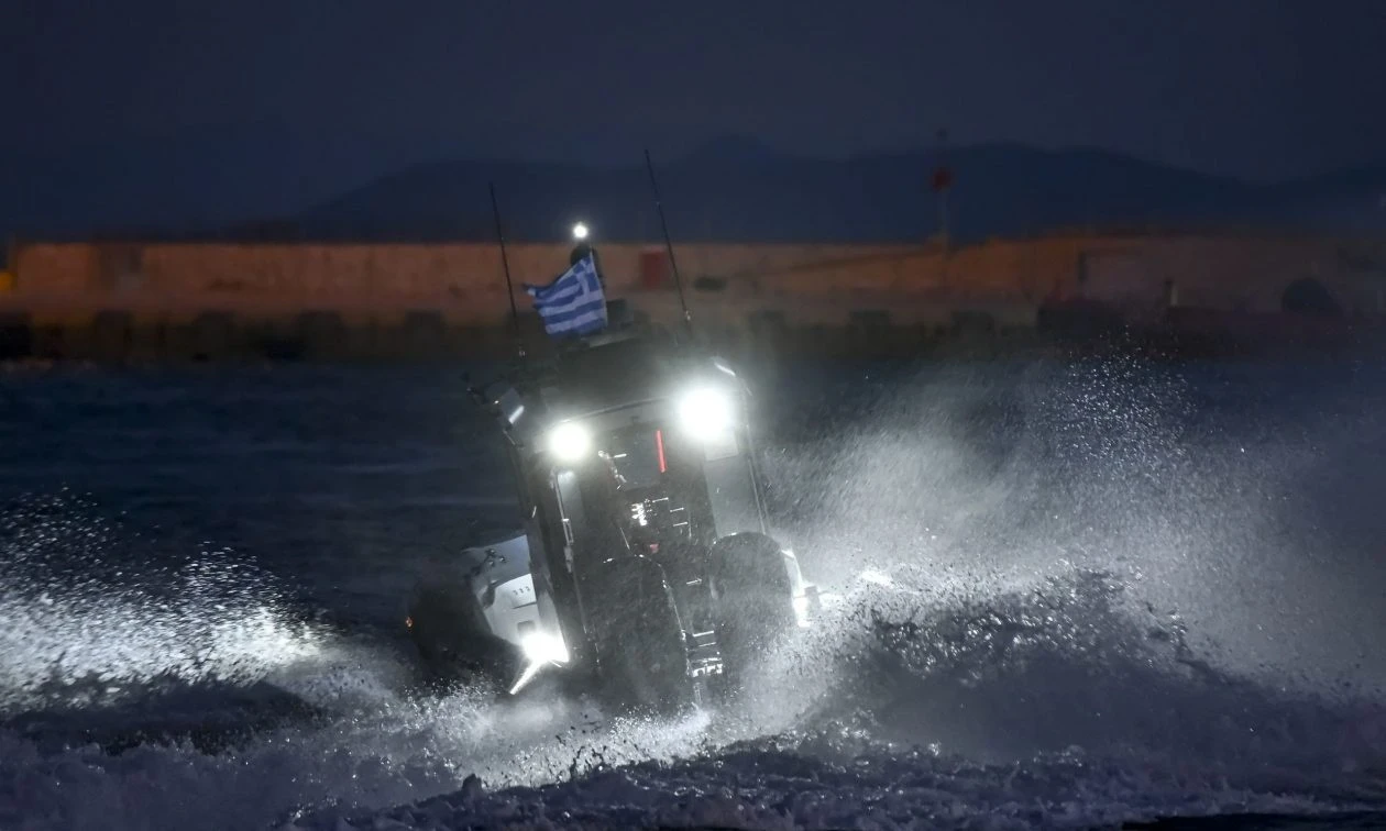 Χίος: 15 νεκροί, δεκάδες διασωθέντες, σε εξέλιξη έρευνες για αγνοούμενους
