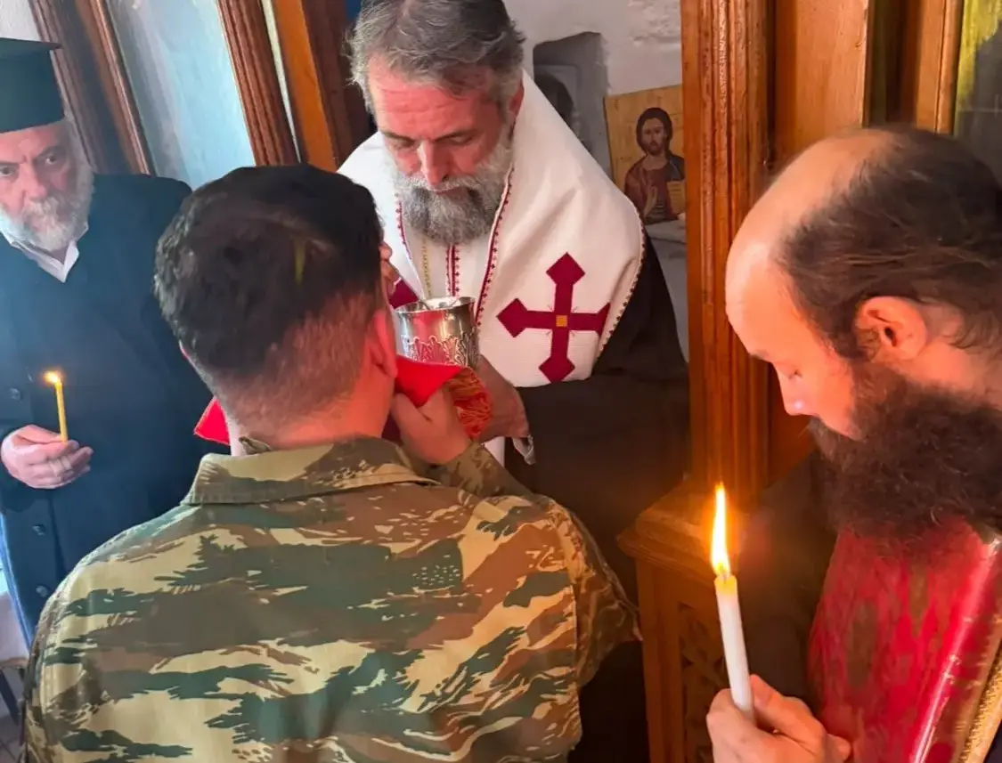Φαρμακονήσι: Η Αναστάσιμη Θεία Λειτουργία από τον Θεοφιλέστατο Επίσκοπο Στρατονικείας κ. Στέφανο