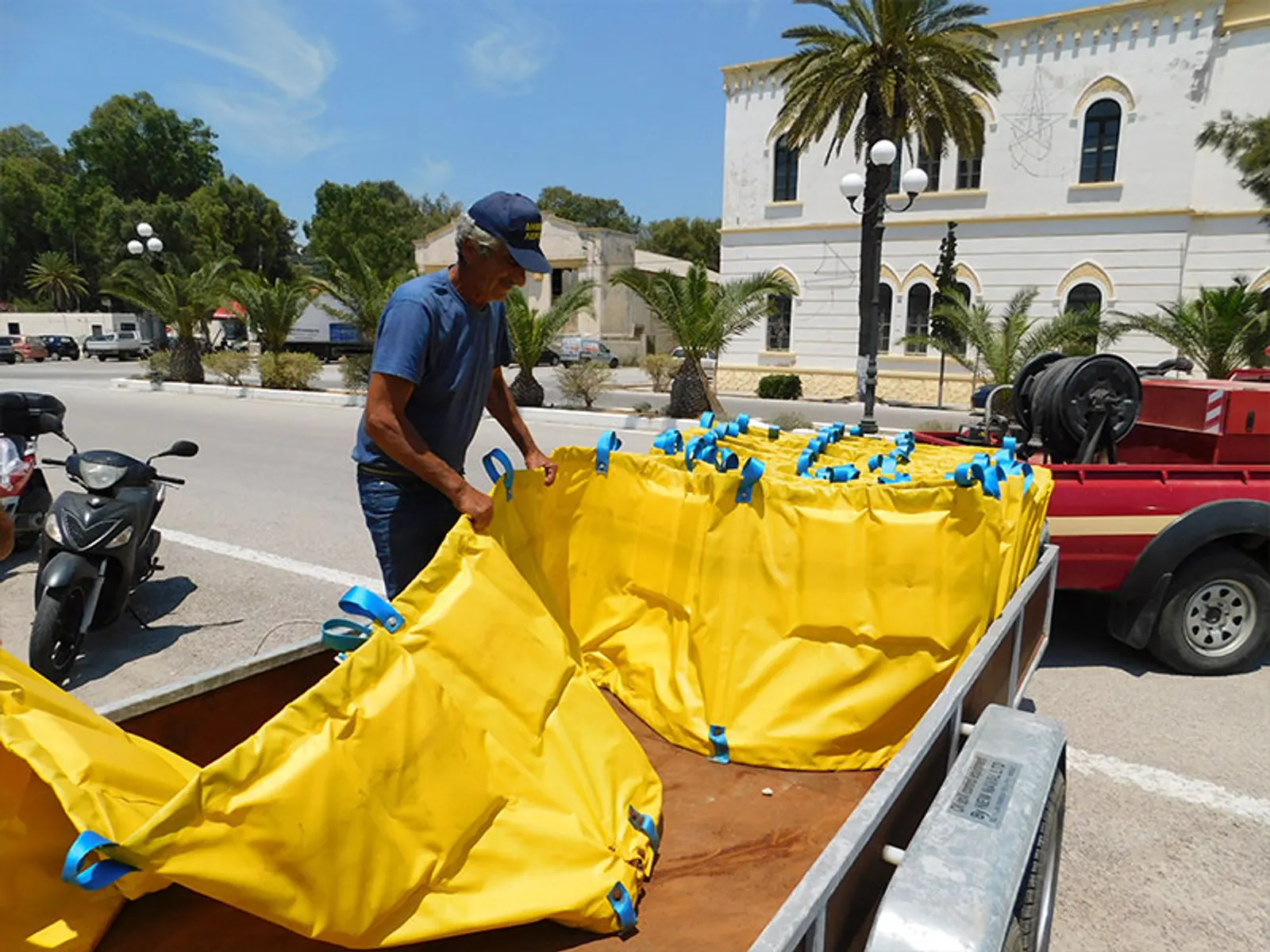 Marine pollution response training for port teams on Leros