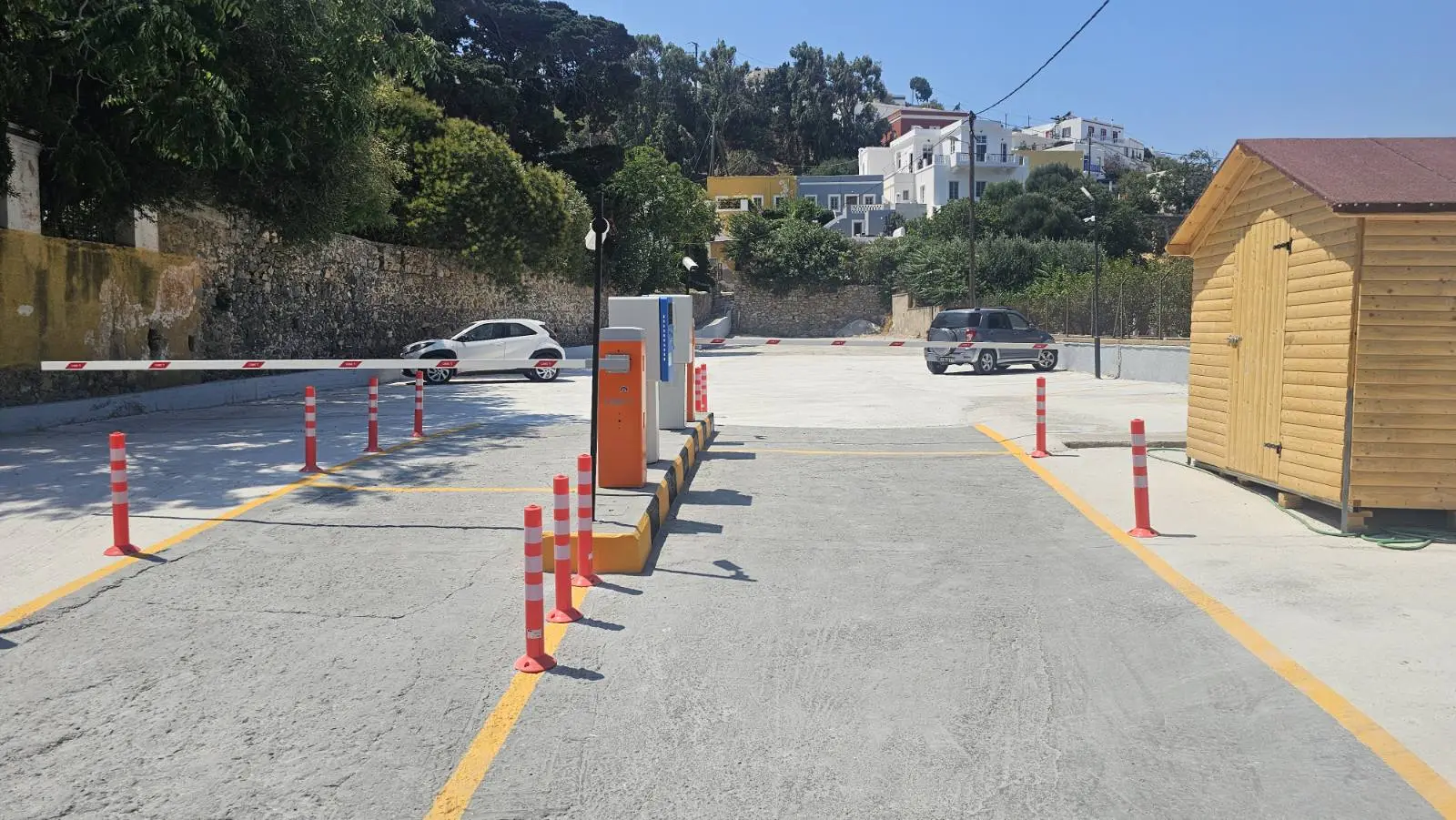 Λέρος: Έτοιμο το νέο ιδιωτικό parking στην Αγ. Μαρίνα