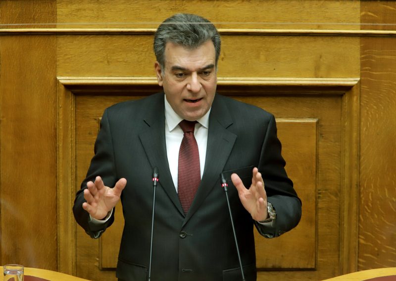 Μ. ΚΟΝΣΟΛΑΣ: «Χορήγηση οικονομικού επιδόματος σε γιατρούς, εργαζόμενους στο ΕΚΑΒ, εκπαιδευτικούς και ένστολους που επιλέγουν να υπηρετήσουν σε νησιωτικές και ορεινές περιοχές»