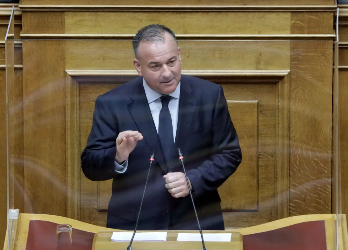 Ιωάννης Παππάς: Συγγνώμη με πράξεις