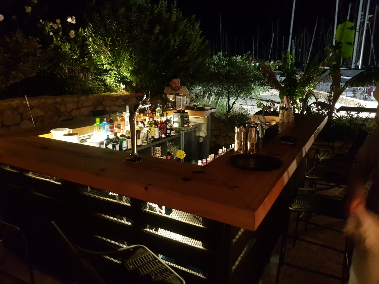 Λέρος: “Skippers Restaurant cocktail bar” – η ευχάριστη έκπληξη του καλοκαιρού