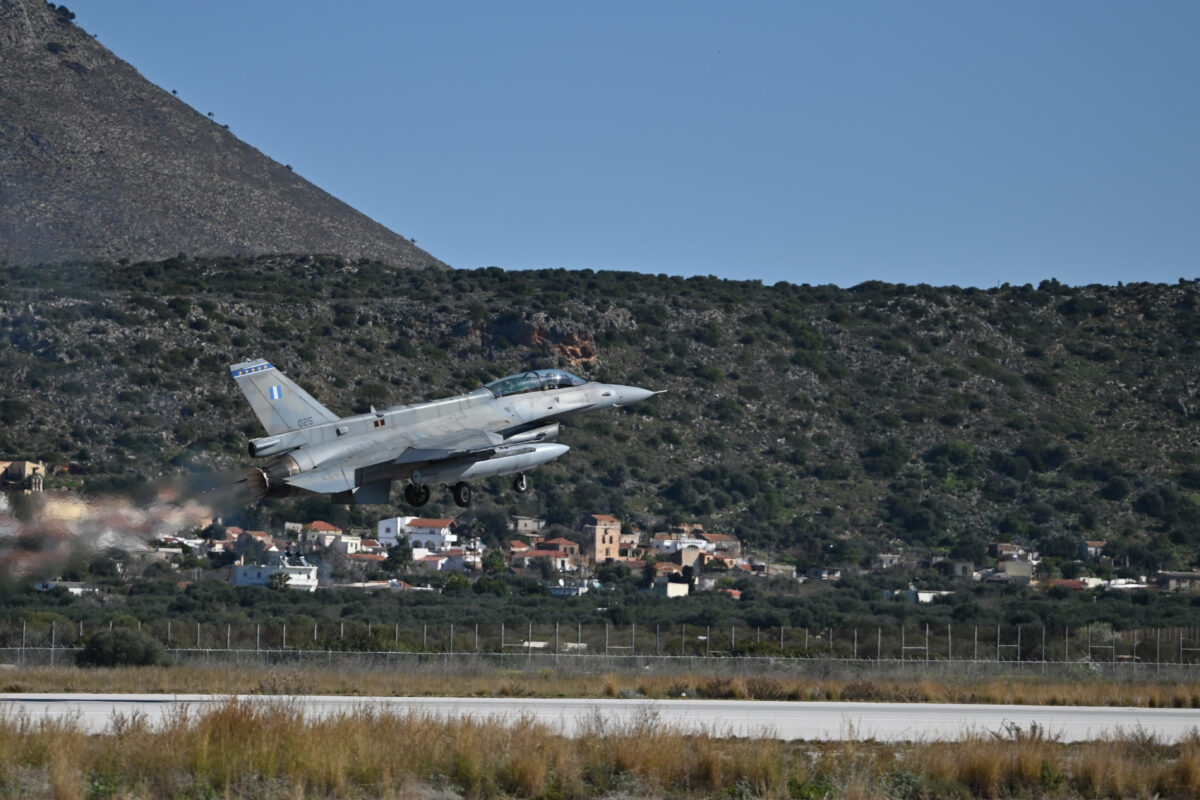 Κατέπεσε F-16 – Σώος ο πιλότος