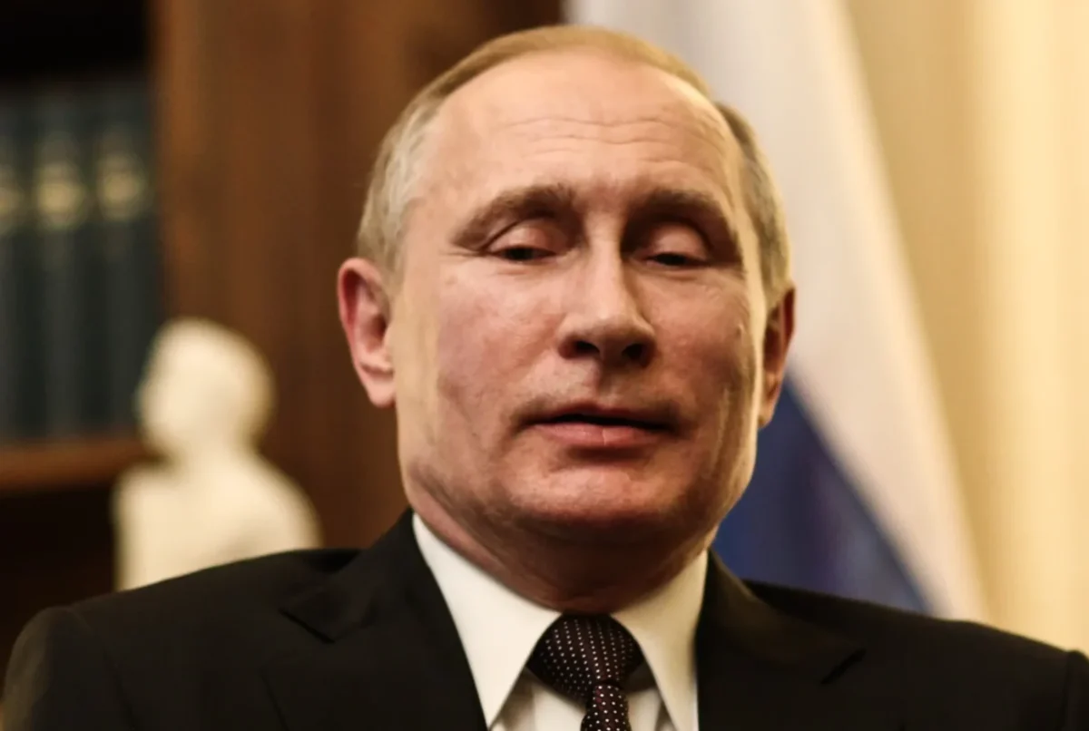 O Πούτιν απειλεί τον Μακρόν με νέο Βατερλό: Κάποιοι ξέχασαν τι έπαθε ο Ναπολέων