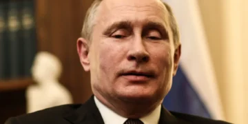 O Πούτιν απειλεί τον Μακρόν με νέο Βατερλό: Κάποιοι ξέχασαν τι έπαθε ο Ναπολέων