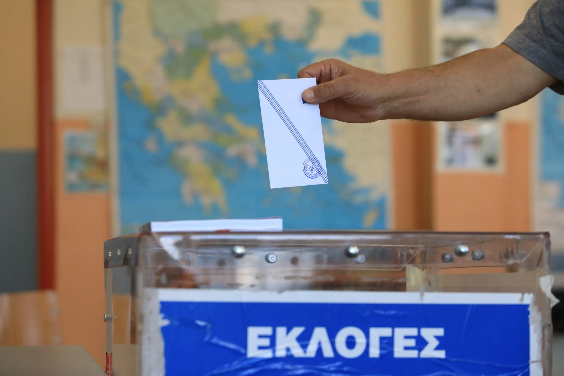 ΥΠΕΣ: Εκλογή δημάρχου από την πρώτη Κυριακή με το σύστημα των πολλαπλών επιλογών