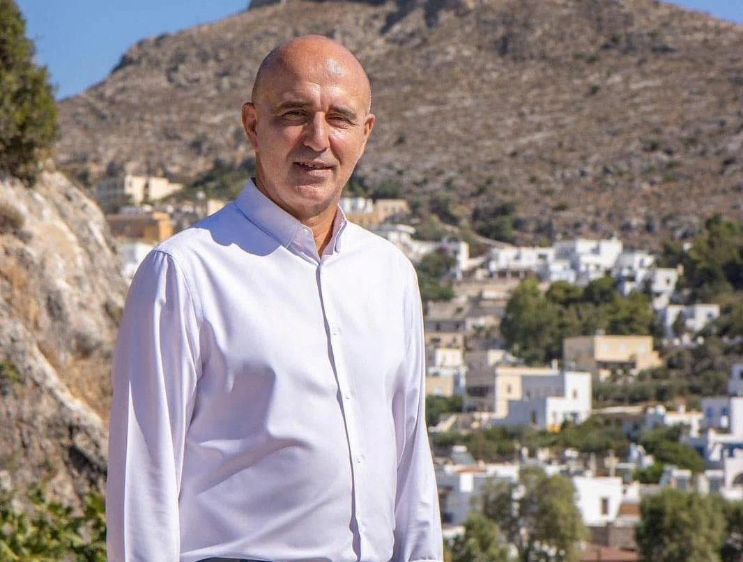 Λέρος: Μιχάλης Κόλιας κατά πάντων – Τι λέει για τη συνέντευξη Δημάρχου και Δημοτικής Αρχής