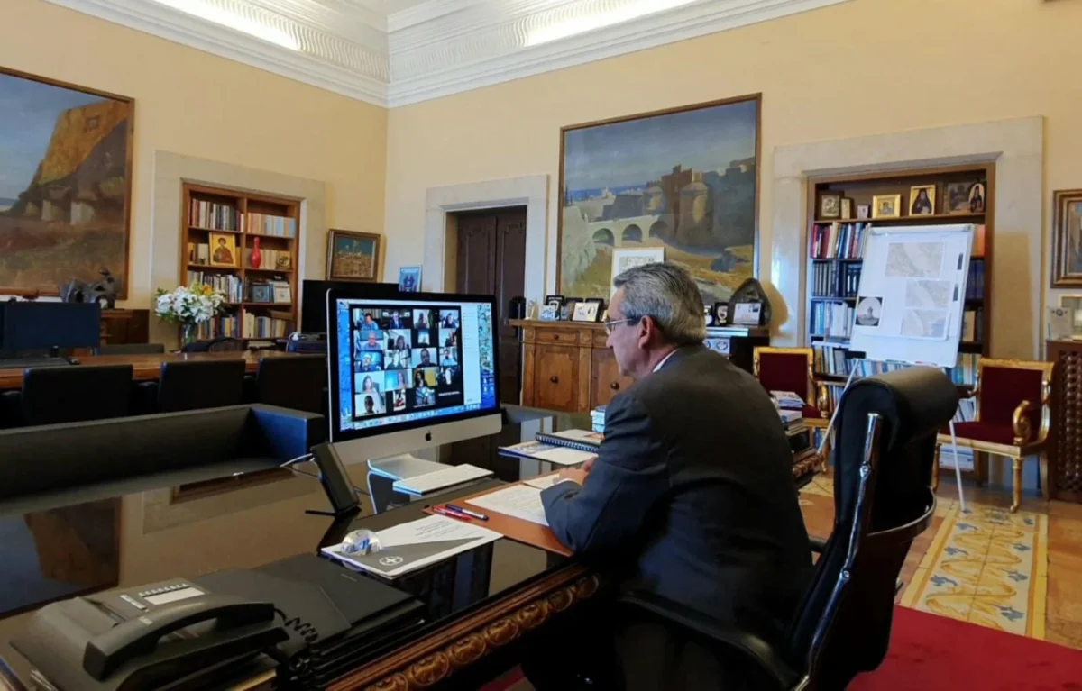 Την προστασία των ιδιοκτησιών που επί 40 χρόνια βρίσκονταν εντός των ορίων οικισμών κάτω των 2000 κατοίκων, ζητά με απόφασή του το Περιφερειακό Συμβούλιο