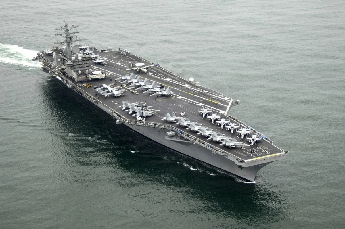 ΗΠΑ: Το αεροπλανοφόρο «USS Nimitz» αποχώρησε «εκτάκτως» από τον Ειρηνικό με κατεύθυνση τη Μέση Ανατολή