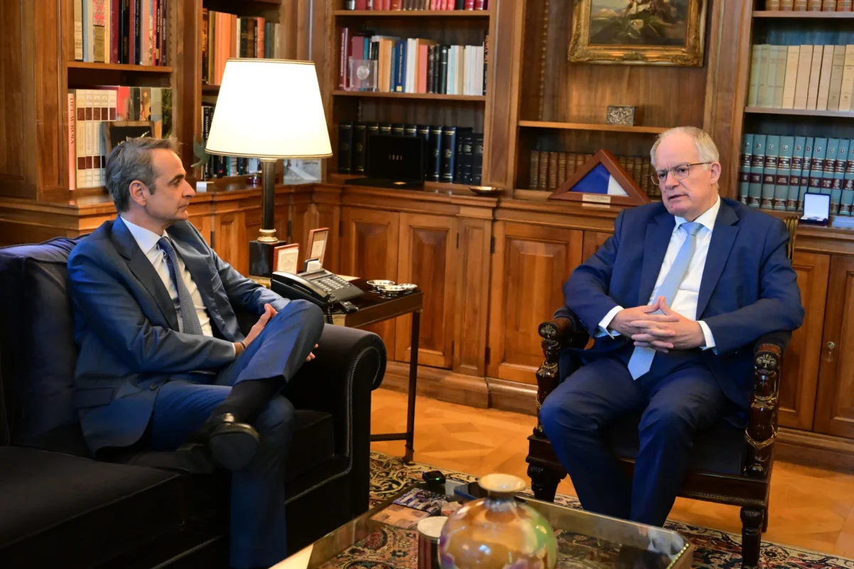 Μητσοτάκης: Πλοία του Πολεμικού Ναυτικού έξω από τη Λιβύη για τους μετανάστες – «Δεν θα κάνουν κουμάντο οι διακινητές για το ποιος μπαίνει στην Ελλάδα»
