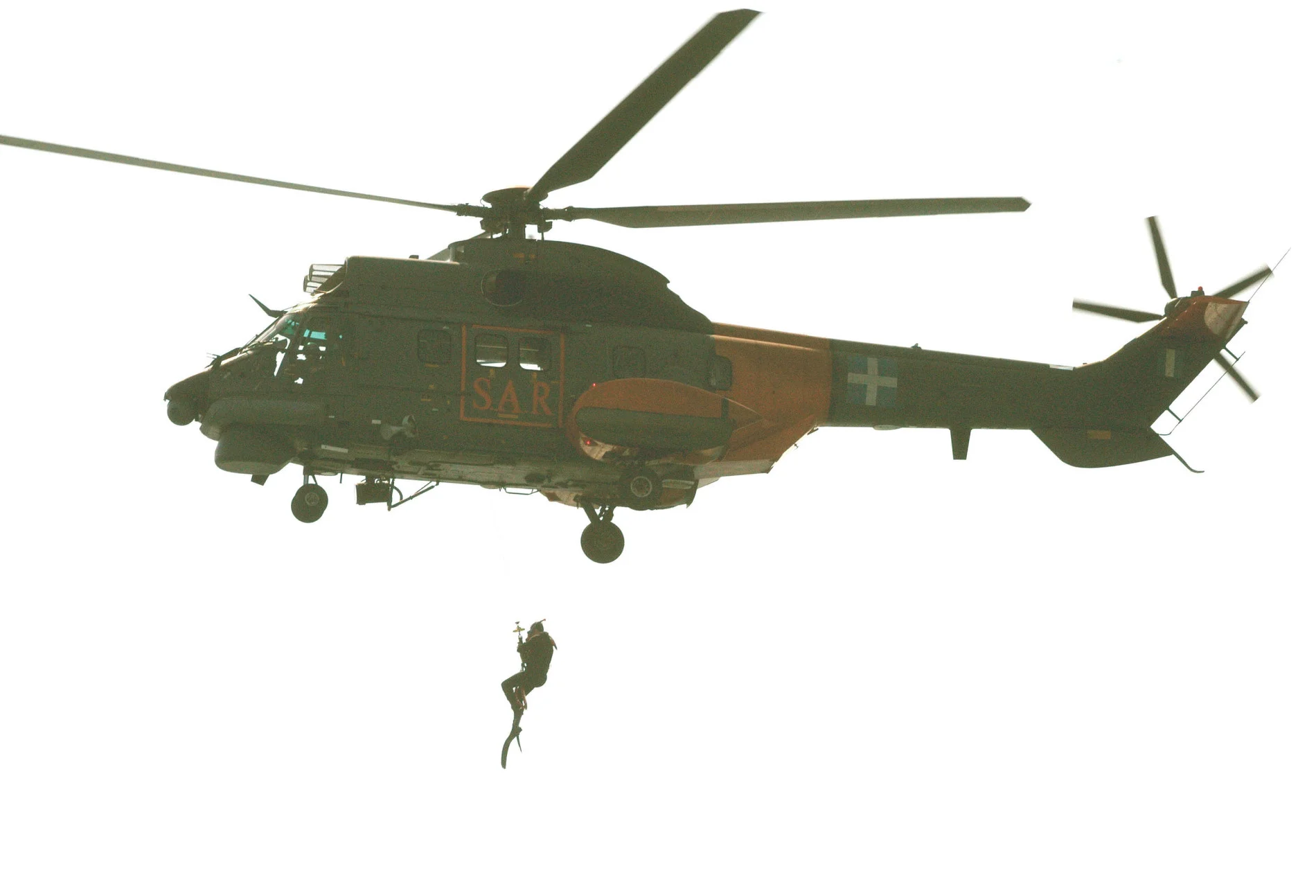 Φαρμακονήσι: Εντοπισμός 40 αλλοδαπών – Με Super Puma μεταφέρθηκε 32χρονη στη Λέρο