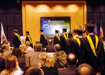 Ποια είναι τα τέσσερα μη κρατικά πανεπιστήμια που έλαβαν άδεια λειτουργίας