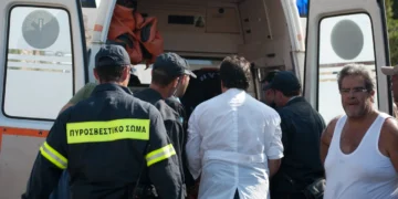 Χάλκη: Διακομιδή 60χρονου στο λιμάνι της Καμείρου Σκάλας Ρόδου