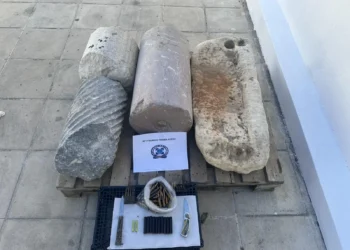 Λειψοί: Σύλληψη ημεδαπού για κατοχή αρχαιοτήτων, φυσιγγίων και κροτίδων
