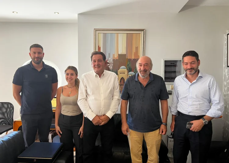 Συνάντηση Νικητιάδη – Ένωσης Ξενοδόχων Ρόδου Σύμης Καστελλορίζου: Μειωμένοι συντελεστές ΦΠΑ, εποχικές επιχειρήσεις, επέκταση σεζόν και Dine Out στο τραπέζι