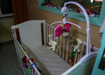 Δημογραφικό: Κατάρρευση γεννήσεων – Το 2023 γεννήθηκαν μόλις 72.300 παιδιά