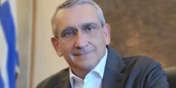 Καίρια παρέμβαση του Περιφερειάρχη Νοτίου Αιγαίου για την επίλυση της στεγαστικής κρίσης στα νησιά