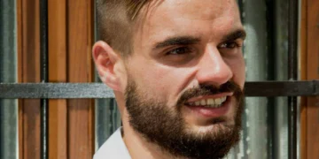 Λέρος: Αντιπαράθεση για τα σκουπίδια – “Εσείς τα αφήσατε, εμείς τα μαζεύουμε”, απαντά ο Τσαχουργιανίδης