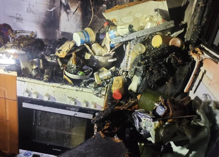 Λέρος: Κάηκε σπίτι στην περιοχή Φλαμπού