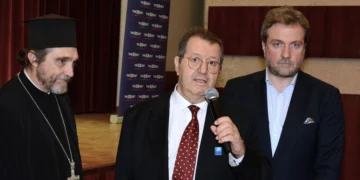 Τιμητική διάκριση για τον Παντελή Μαραβέλια στο 13ο Med-Professionals Medical Awards Leaders