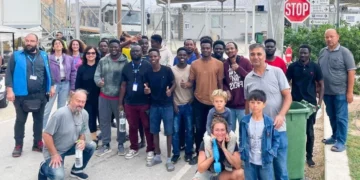 Λέρος: Εθελοντική καθαριότητα στον εξωτερικό χώρο της Κλειστής Ελεγχόμενης Δομής