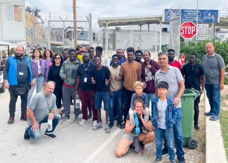 Λέρος: Εθελοντική καθαριότητα στον εξωτερικό χώρο της Κλειστής Ελεγχόμενης Δομής