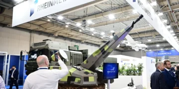 Reuters: Η Ελλάδα διαπραγματεύεται την αγορά οπλικών συστημάτων από το Ισραήλ για την «Ασπίδα του Αχιλλέα»