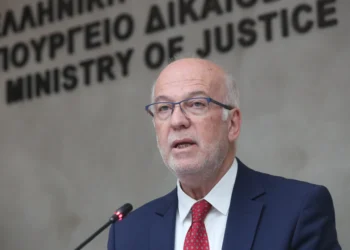 Ολες οι αλλαγές σε διαθήκες, κληρονομιές – Τι περιλαμβάνει η ιστορική μεταρρύθμιση