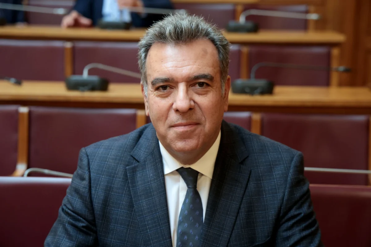 Μάνος Κόνσολας: «Δάνεια από το Ταμείο Δίκαιης Αναπτυξιακής Μετάβασης σε νησιά του Ν. Αιγαίου με πληθυσμό έως 3.000 κατοίκους»