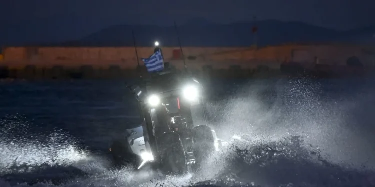 Τούρκοι ψαράδες συνεχίζουν τις προκλήσεις: Παράνομη αλιεία ανάμεσα σε Φαρμακονήσι και Αγαθονήσι