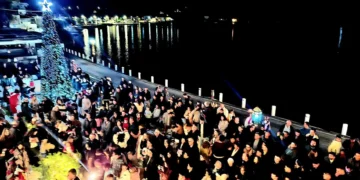 Πάτμος: Οι εκδηλώσεις για τη φωταγώγηση του Χριστουγεννιάτικου Δένδρου του Δήμου