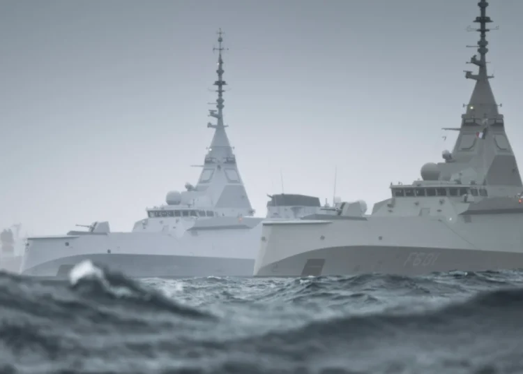 Παραδόθηκε η φρεγάτα Κίμων – «Με τις τέσσερις Belharra ο Ελληνισμός έχει το ισχυρότερο Πολεμικό Ναυτικό της Ιστορίας του» είπε ο Δένδιας