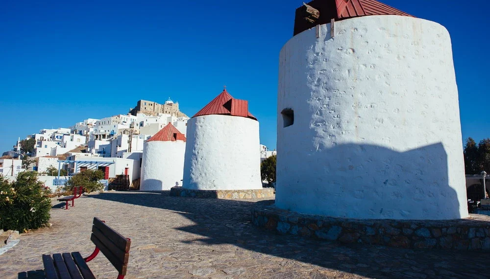 Λέρος: Με λαμπρότητα πραγματοποιήθηκε η φωταγώγηση του Χριστουγεννιάτικου δέντρου