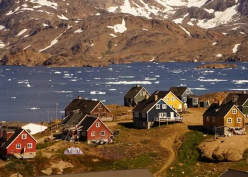 Γροιλανδία: Ο Τραμπ ζητά σχέδιο εισβολής, αντιδρά ο στρατός – Συναγερμός στο ΝΑΤΟ