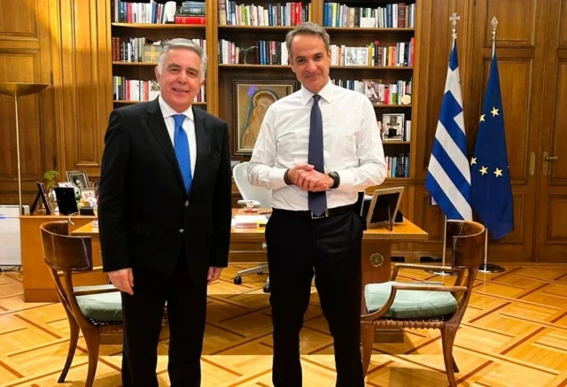 Συνάντηση στο Μέγαρο Μαξίμου του Βασίλη  Α. Υψηλάντη με τον Πρωθυπουργό Κυριάκο Μητσοτάκη