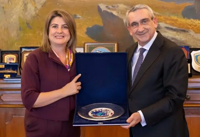 Συνάντηση του Περιφερειάρχη Γ. Χατζημάρκου με τη νέα Γενική Πρόξενο της Τουρκίας στη Ρόδο, Mebşure Taşkın