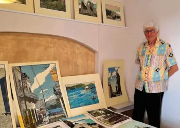 Michael Winters: Ο Αυστραλός καλλιτέχνης που εμπνεύστηκε από τη Λέρο